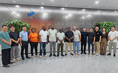 非洲客户代表团莅临我司考察洽谈合作